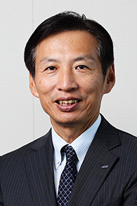 理事長 ロート製薬株式会社 代表取締役会長 山田 邦雄
